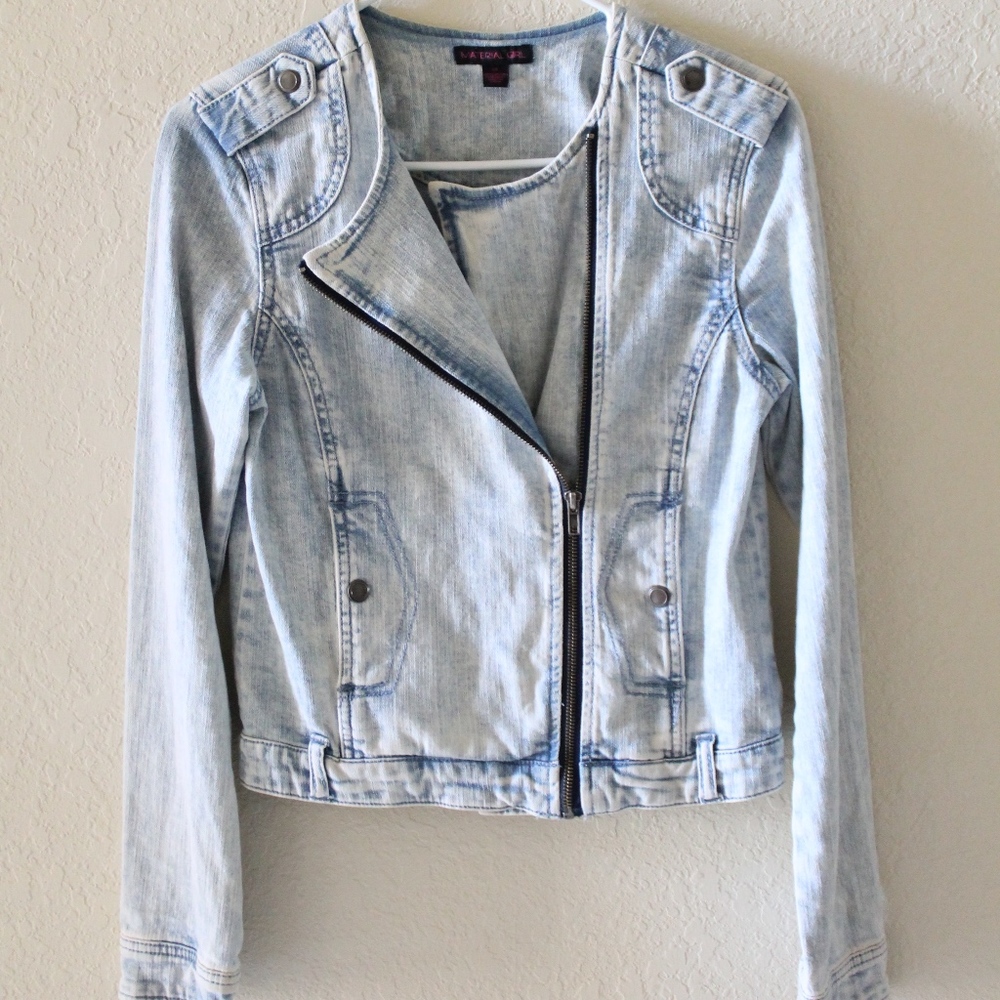 NWOT MATERIAL GIRL DENIM JACKET